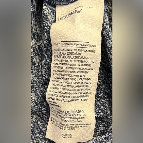 Men's Under Armour Tech Tee, Sz. L. - Picture 10 of 10